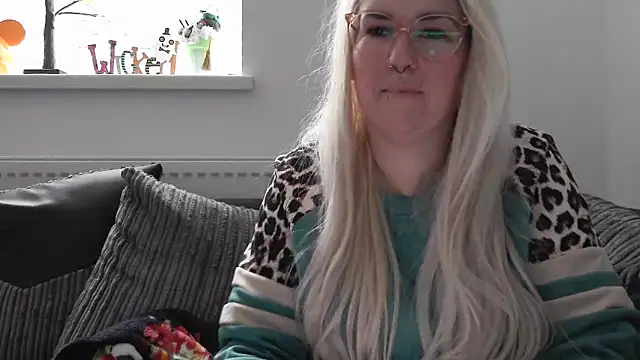 Sizzling_Indie36 webcam