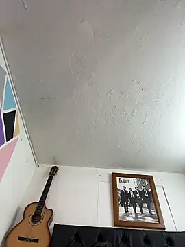 AVA_69 webcam