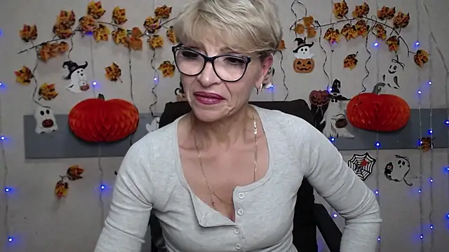 EllaBonito webcam