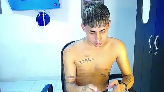 boy_latino_sex webcam