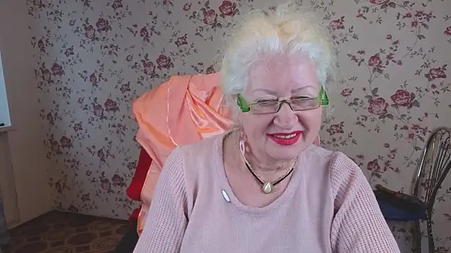 Maya_Mayflower webcam