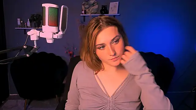 casey_meow_ webcam