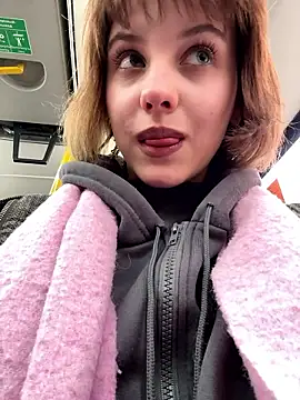 Only_April webcam