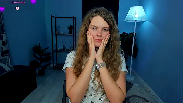RayaNenlia webcam