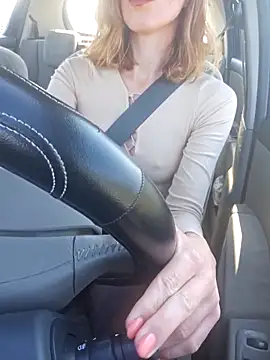 Sexyadventuregirl webcam