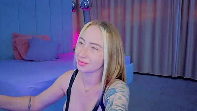 Reina_Cummings webcam