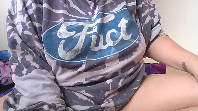 MissKisu webcam