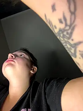 DearAlise webcam