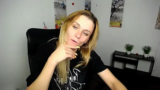 PeppyMia webcam