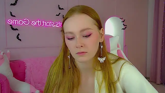 AgataFoxley webcam