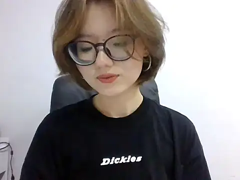 LilyTaylors webcam
