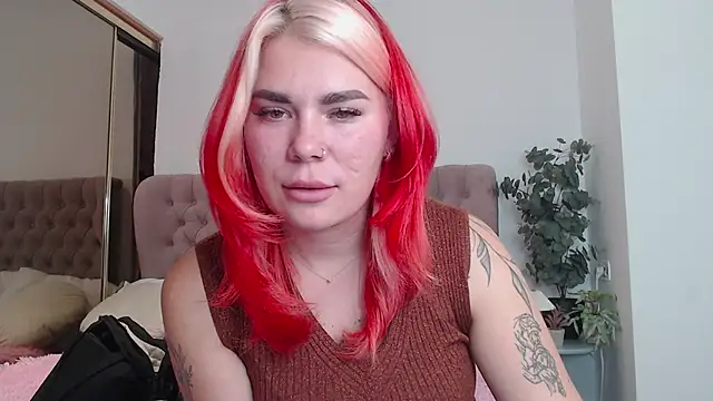 Naughty_kittyy1 webcam