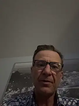 Chrisyyc69eqt webcam