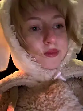 RonnieKiss webcam