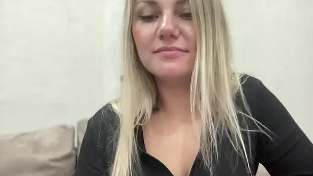 MonicaSweett webcam