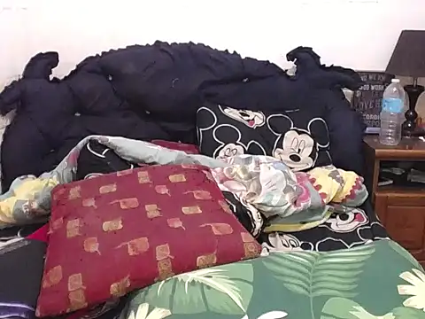 WILDDENNY1 webcam