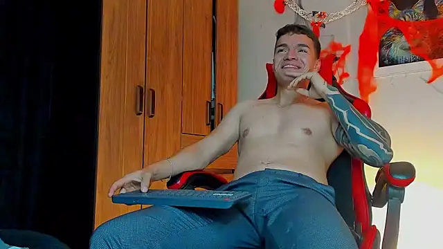 ALPHA_DOMINUS_ webcam