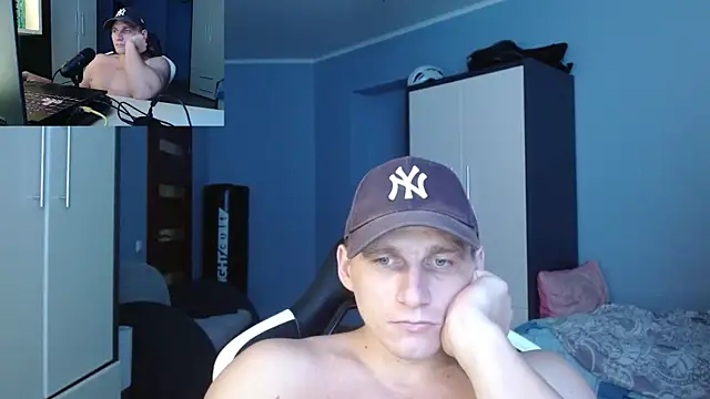 PoliglotJoe webcam