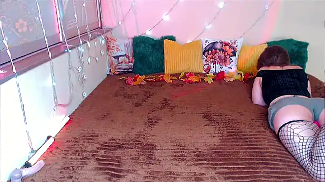 LizaSenri webcam