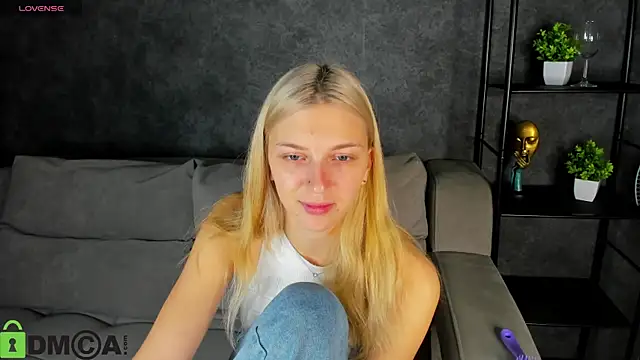 Milly_Rockk webcam