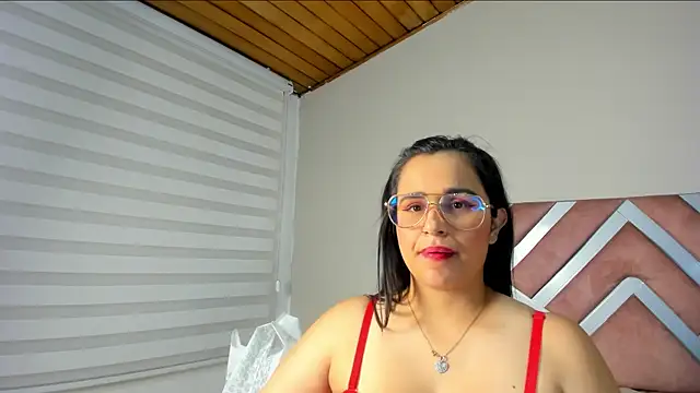 _adahara_queen webcam