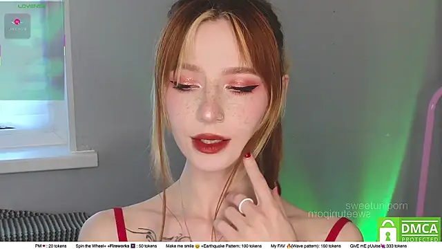 sweetuniporn webcam