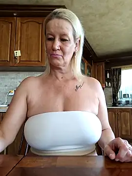 lotus-blume1 - Lotus-blume1's free webcam - UK Sex Cams