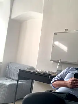 Mike8523 webcam