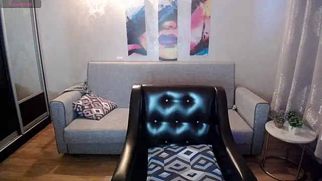 shy_hot_cat webcam