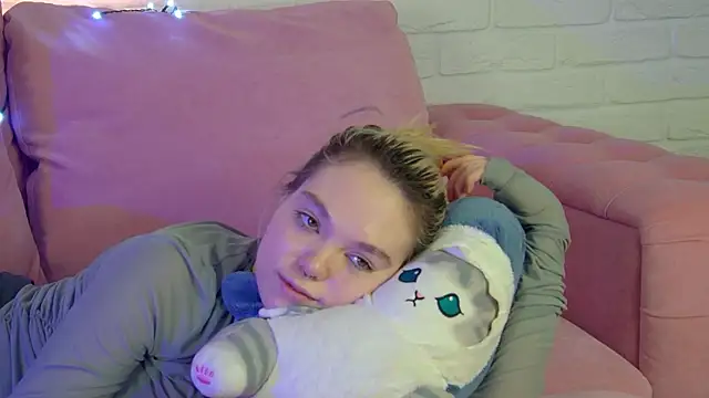 AnnaDelon webcam
