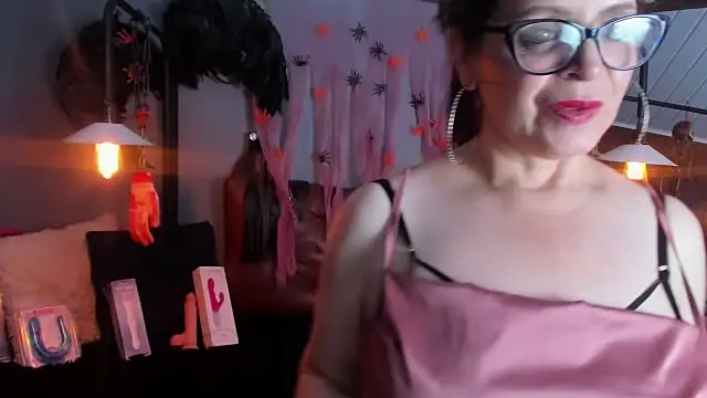 Samantha_mature56