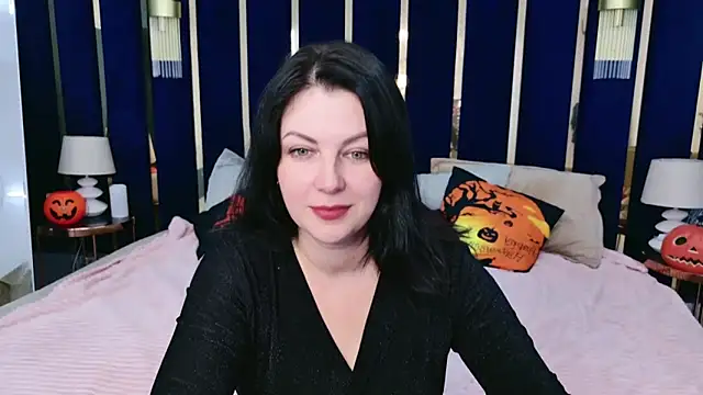 Nina_Stane