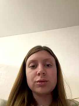 Babyy_Lynaa webcam