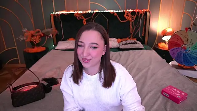MonAmourrrR webcam
