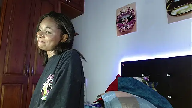 ebony_joness webcam