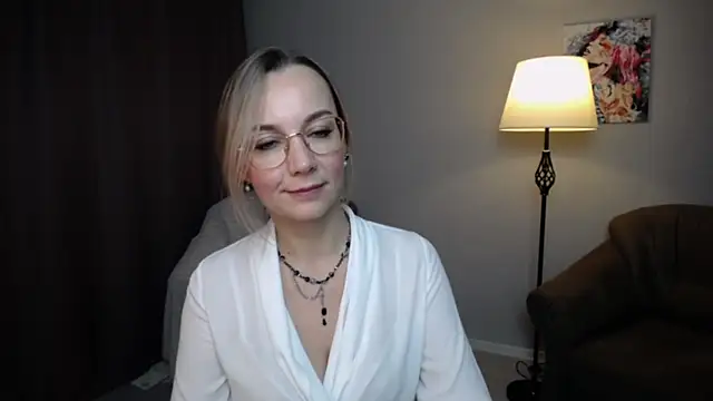 Ava_Elior webcam