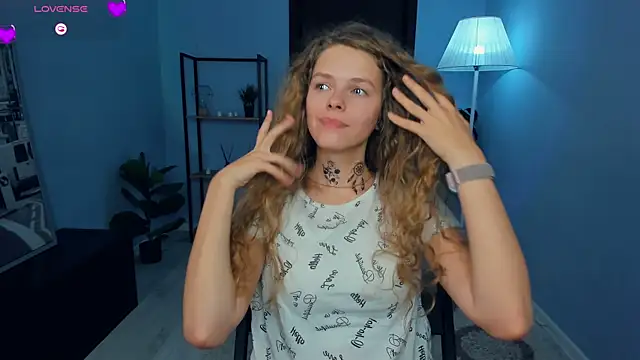 RayaNenlia webcam