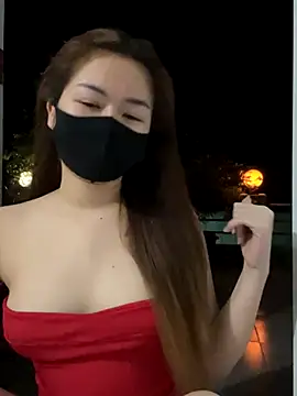 BabyThree_ webcam