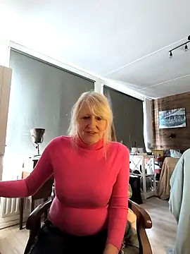SexyMilfTascha webcam