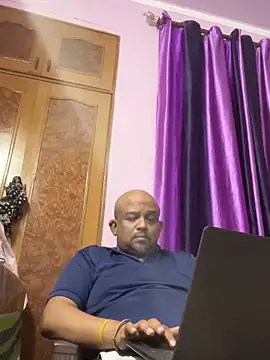 Dick_6inches_Delhi webcam