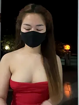 BabyThree_ webcam