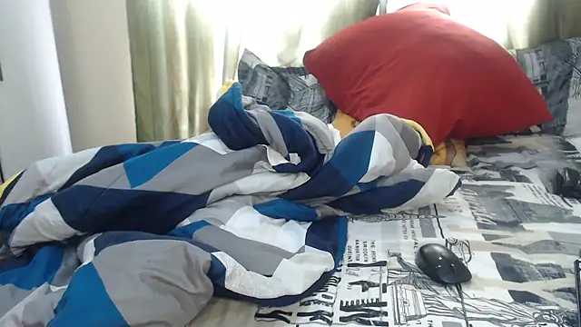 Foxybrownxx1 webcam