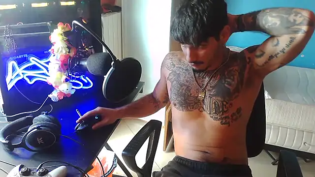 Badboyi1997 webcam