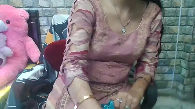 Sexy_iknoor webcam
