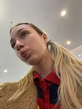 Lia__Love