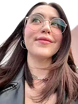 meow_girl webcam