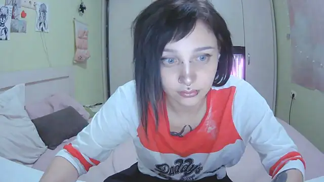 SineKiraReal webcam