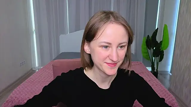 LuluChiiii webcam