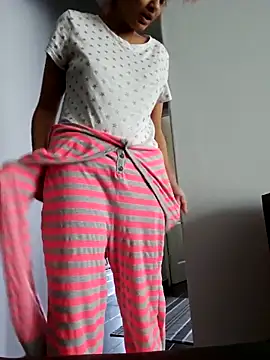 DirtySnowball69 webcam