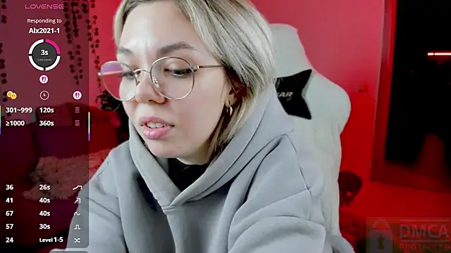 AnyaTaylorJoy_ webcam